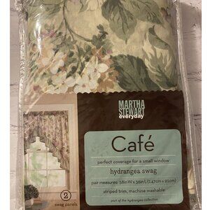 🏡🏡Martha Stewart Swag Hydrangea NWT